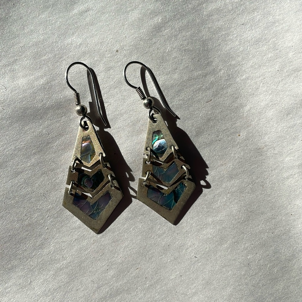 Sterling silver pearlescent earrings